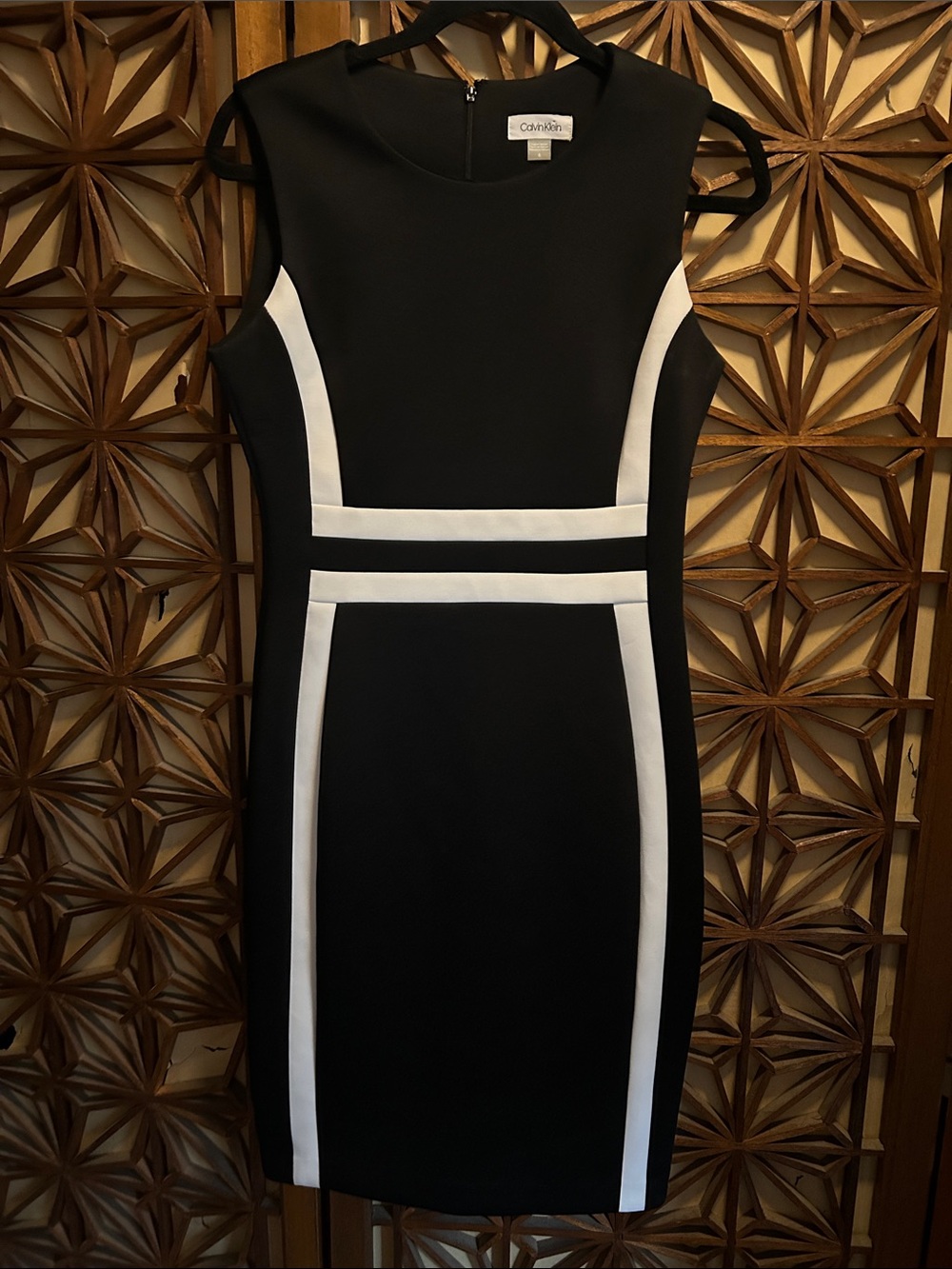 Calvin Klein Black and White Contrast Sheath Mini Dress size 6